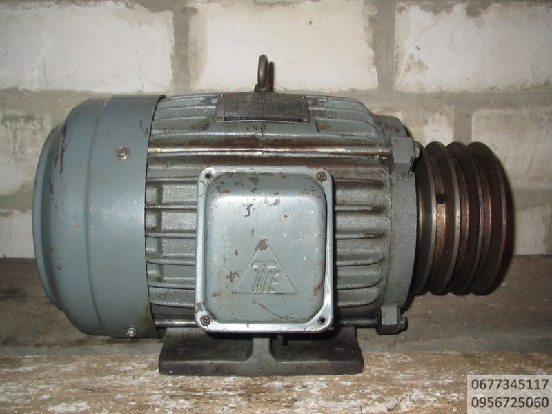 электродвигатель 4 квт 1500об на лапах , мотор-редуктор 1,5 квт 1500 об мин редукция 1 к 30 , электродвигатель 0,8 квт 1500 об мин, редуктора